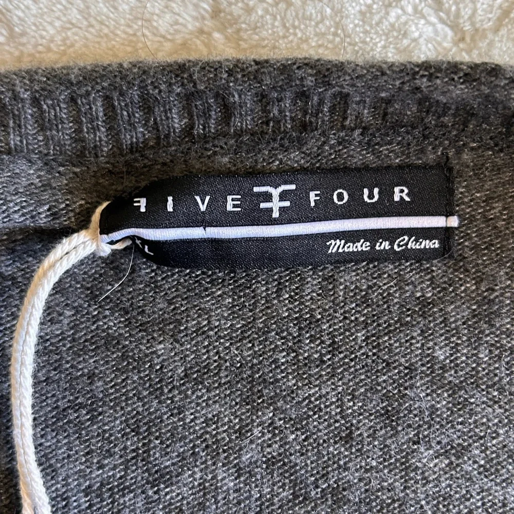 Men’s Five Four Charcoal Gray V neck Pullover Sweater Size XXL NWT